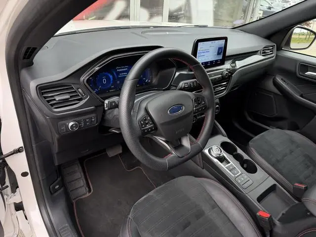 Ford Kuga  2.5 HEV ST-Line X Automaat Camera / Keyless / Trekhaak (1.600 KG) / B&O / Winterpakket