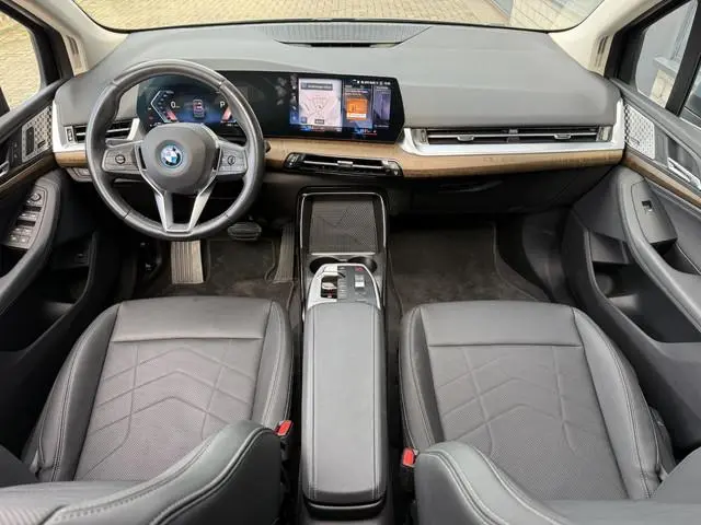 BMW 2-serie Active Tourer 225e xDrive Luxury Line 17"/Leder + memory/Panoramadak/Stoelmassage/Harman...