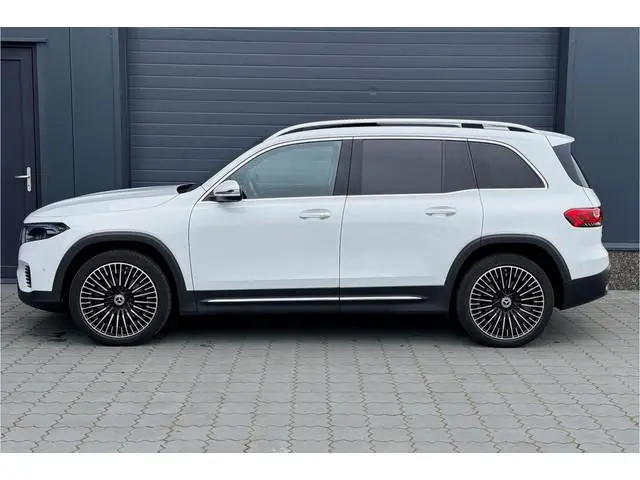 Mercedes-Benz EQB 300 4MATIC Luxury Line 67 kWh PANO BURMESTER SFEER 20" AMG 30673KM!