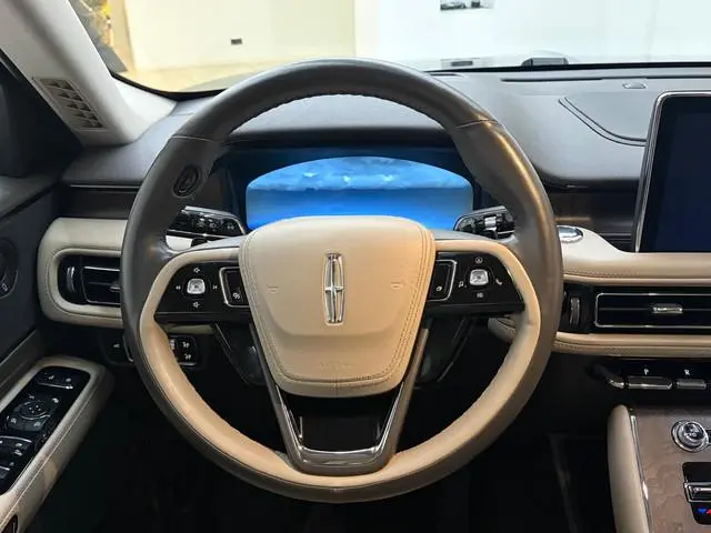 Lincoln Aviator