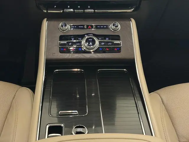Lincoln Aviator