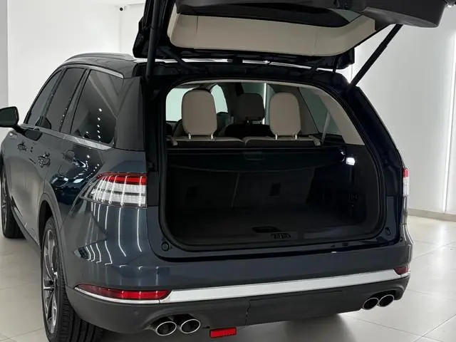 Lincoln Aviator