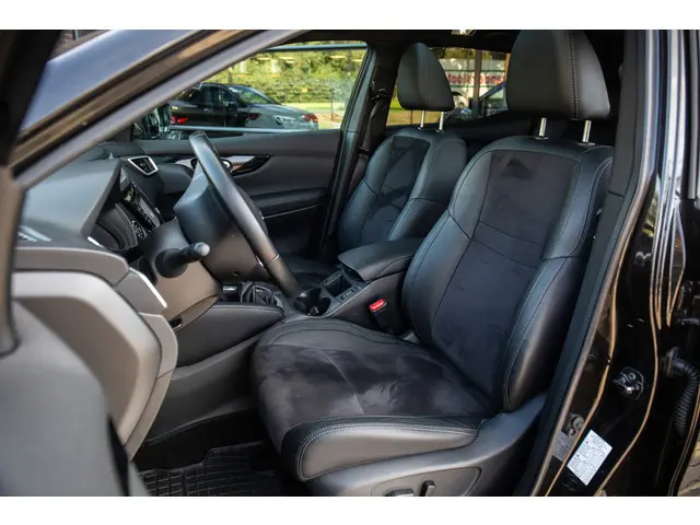 Nissan Qashqai 1.2 Tekna , Panoramadak, Trekhaak,