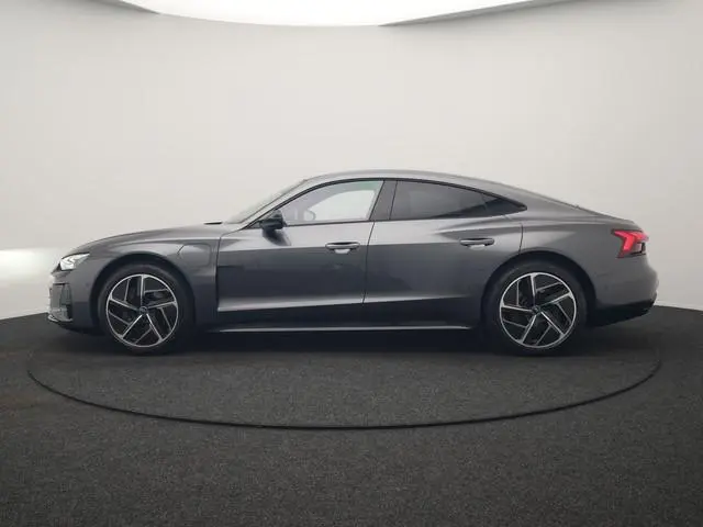 Audi e-tron GT 93 kWh 476pk Dealer O.H | Panodak | Head Up | Adaptive Cruise | 360 Camera | Laser LE...