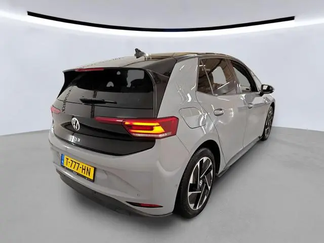 Volkswagen ID.3 Pro Edition Advantage 58 kWh 90% soh | Camera | Stoelverwarming | Acc | Led