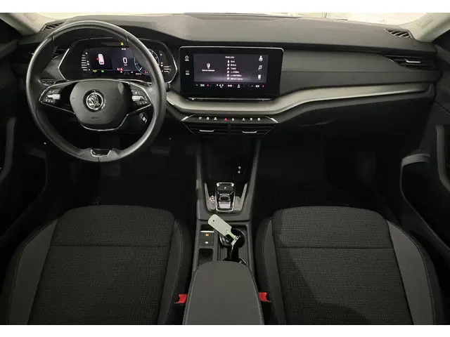 ŠKODA Octavia Combi 1.4 TSI iV PHEV | TREKHAAK | CARPLAY | 