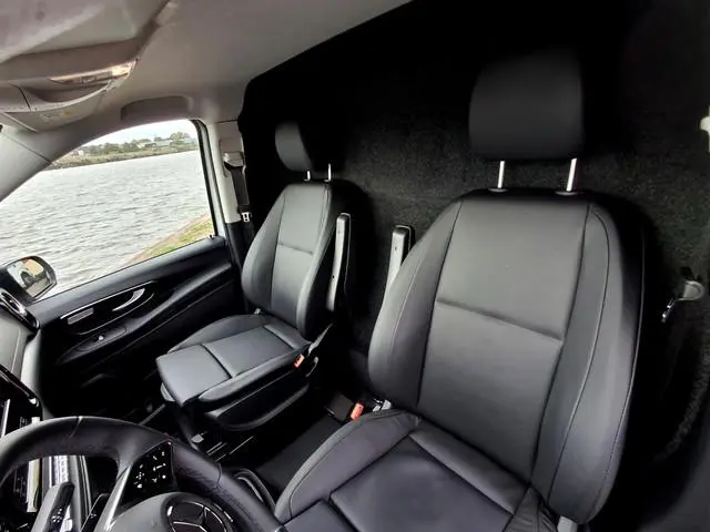 Mercedes-Benz Vito 116 CDI L2 Pro | 2x SCHUIFDEUR | LED | LEDER | LUXE UITVOERING | CARPLAY | CAMERA...