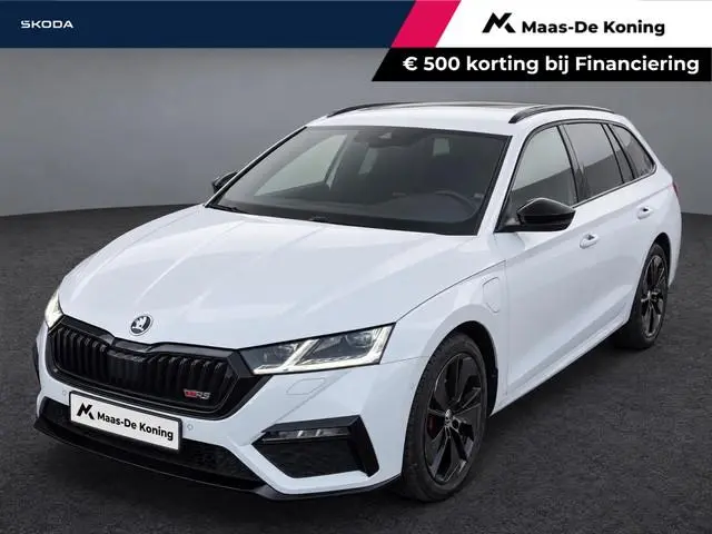 Skoda Octavia Combi 1.4TSI/245PK iV PHEV RS DSG · Panoramadak · Camera · Stoel + achterbank verwarmd...