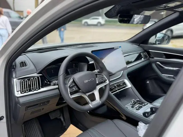 BYD SEAL U