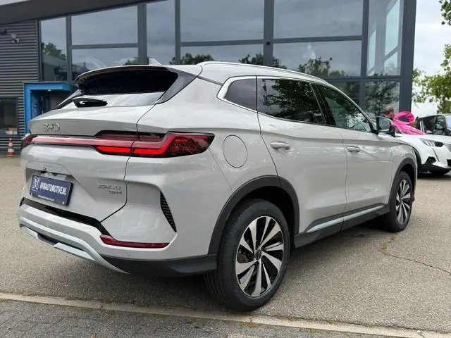BYD SEAL U