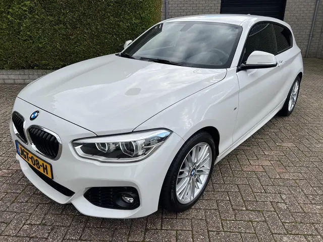 BMW 1-serie 118i Automaat/M Sport/LED/Stoelverwarming