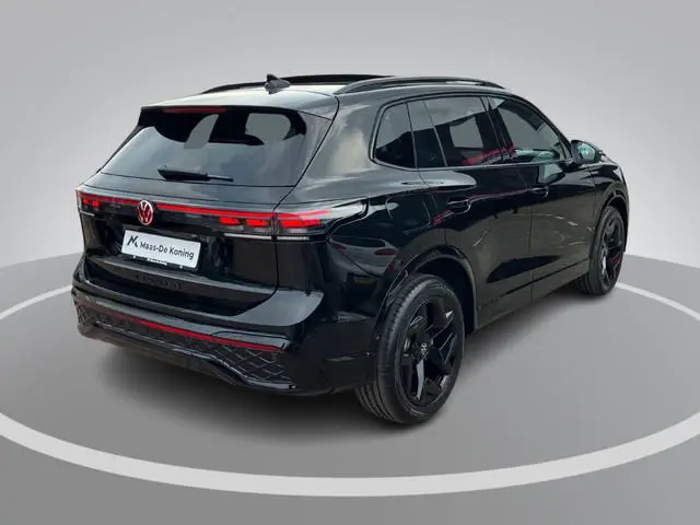 Volkswagen Tiguan 1.5 eTSI 110KW/150PK DSG R-Line Edition · Panoramadak ·Apple/Android Car Play ·  3...