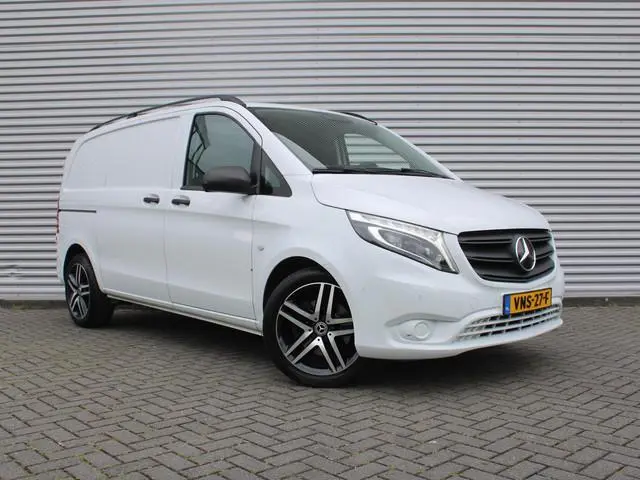 Mercedes-Benz Vito 119 CDI | Trekhaak | Camera | PDC  | 19" LM | Clima | Dodehoekdetectie | Comforts...