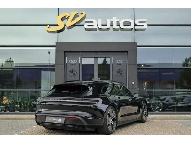 Porsche Taycan Sport Turismo 476pk Performance Plus 93kwh Panoramadak Luchtvering *SOH 89%* Bose War...