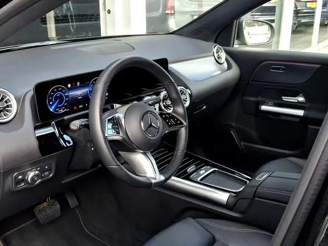 Mercedes-Benz EQA 250+ Business Line 71 kWh  SoH 100% | STUURVERWARMING | STOELVERWARMING | ADAPTIVE