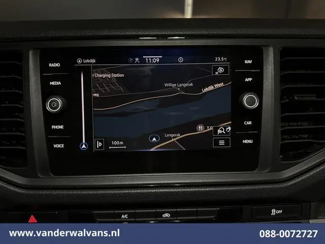 Volkswagen Crafter 2.0 TDI 141pk L3H3 L2H2 Euro6 Airco | Navigatie | Apple Carplay | Chauffeursstoel...