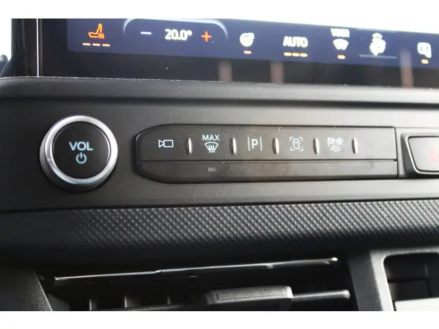 Ford E-Transit Custom