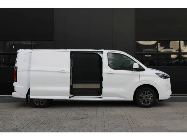 Ford E-Transit Custom