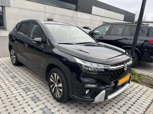 Suzuki S-Cross