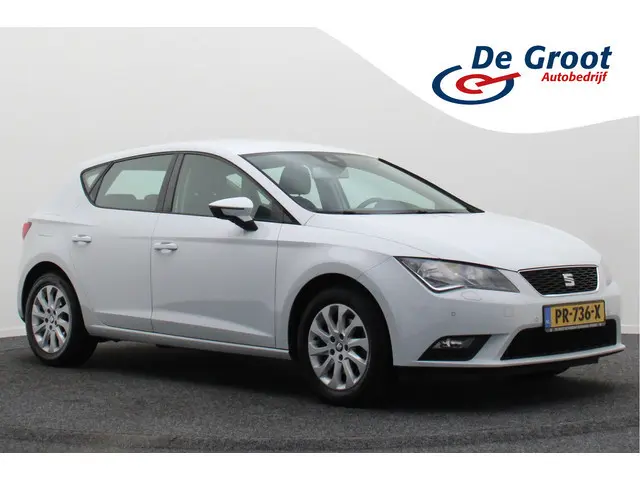 SEAT Leon 1.2 TSI Style Business Navigatie, Lane Assist, Trekhaak, Stoelverwarming, PDC