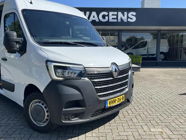 Renault Master T35 2.3 dCi 150 L3H2 Energy 150pk 6-bak | Geveerde stoel | Camera | Cruise | Airco |