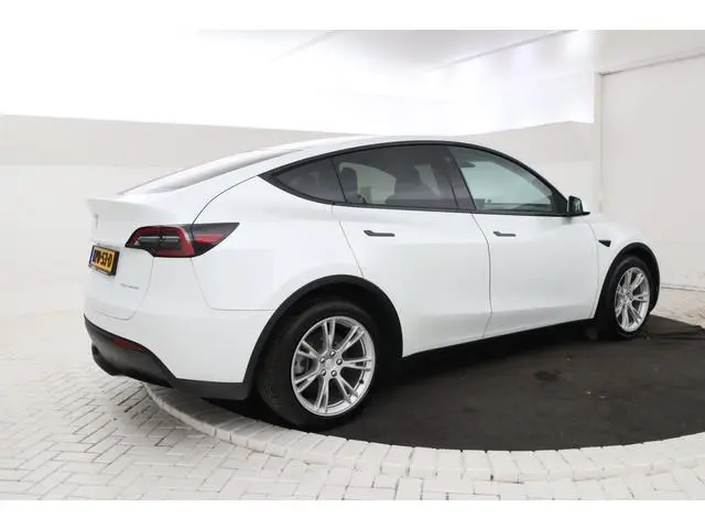 Tesla Model Y Long Range AWD 75 kWh Navigatie, Volleder, Climate