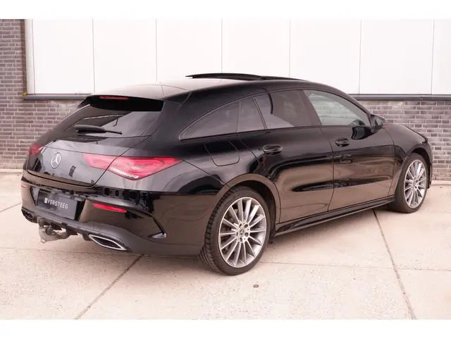 Mercedes-Benz CLA-klasse Shooting Brake 250 e AMG Line | Panoramadak | Elek. Trekhaak | Sfeerverlich...