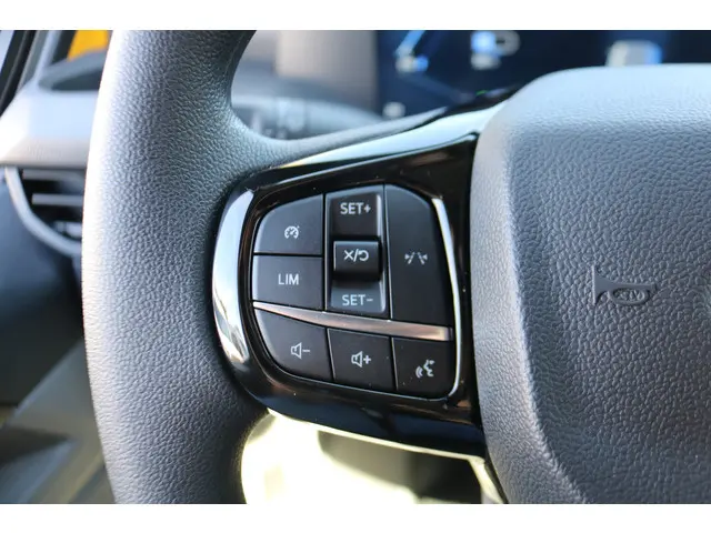 Ford E-Transit Custom