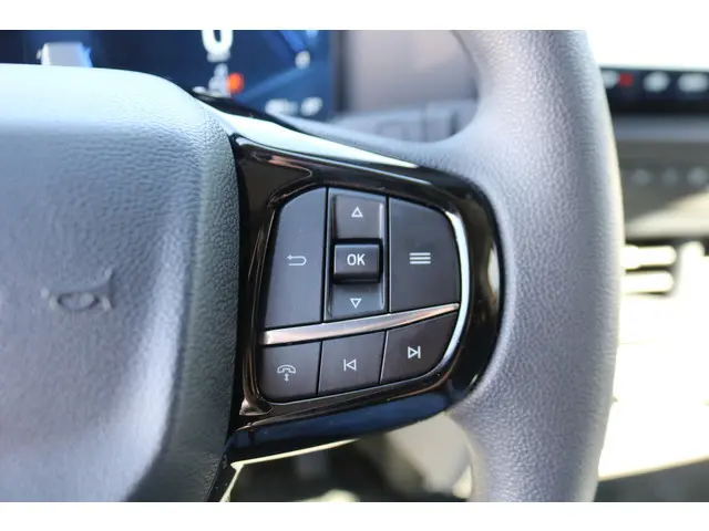 Ford E-Transit Custom