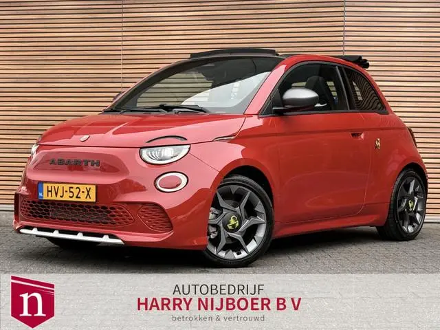 Fiat 500 C Abarth Urban 42 kWh Camera / Carplay / Navigatie / Clima / Sportstoelen