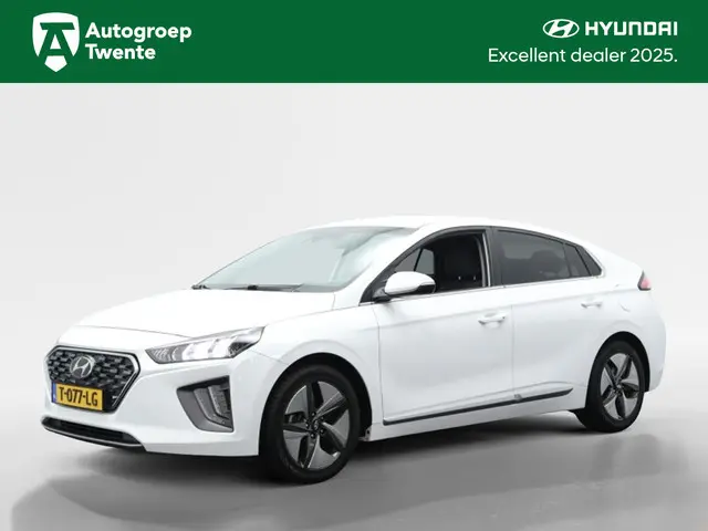 Hyundai IONIQ 1.6 GDi Comfort + | Navigatie | Camera | Premium audio | Cruise 