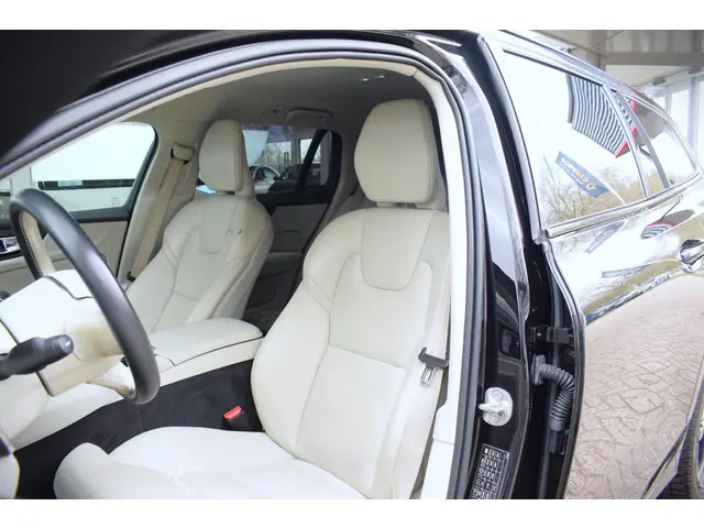 Volvo V60 2.0 T6 Plug-in hybrid AWD Plus Dark |ACC|CAMERA|