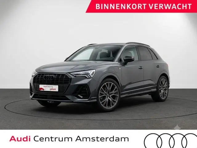Audi Q3 45 TFSI e S edition 245pk | Panoramadak | Lederen bekleding | Parkeercamera | Elektrisch ver...