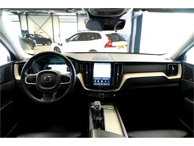 Volvo XC60 2.0 T8 AWD 335kW/456pk Aut8 Plug-in hybrid Inscription Long Range PANORAMADAK + PILOT ASS...
