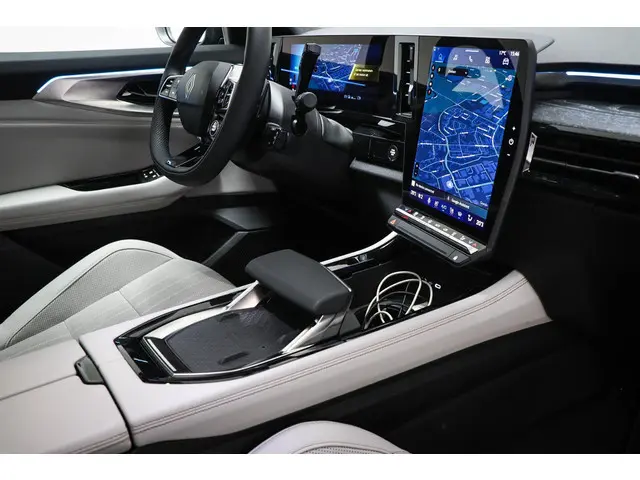 Renault Espace E-Tech full hybrid 200 iconic 7p. | DEMO | PACK HARMAN KARDON | PACK ADVANCED DRIVING...