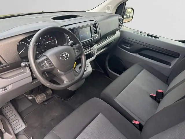 Toyota PROACE Worker 2.0 D-4D Live Long Aut- L3H1, CarPlay, Android Auto, 3 Pers, Cruise, Navigatie,...