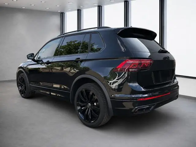 Volkswagen Tiguan 1.4 TSI eHybrid R-Line Wegklapbare trekhaak 20 inch LED Head-Up Display Carplay AC...