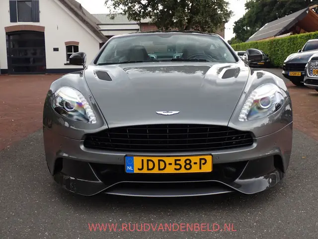 Aston Martin V12 Vanquish 2+2 FULL CARBON // B&O // 1st OWNER! NIEUW