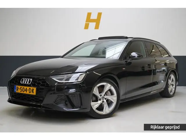 Audi A4 Avant 40 TFSI S edition Competition | Zwart optiek | Panoramadak | Trekhaak | Adaptive | Car...