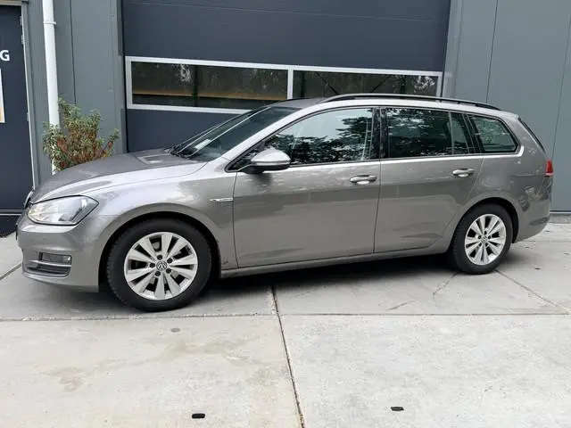 Volkswagen Golf Variant 1.0 TSI 115pk H6 Comfortline Climate Control Navigatie Carplay