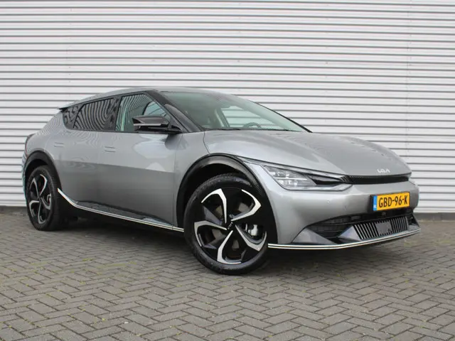 Kia EV6 Edition Advanced 77.4 kWh | Stuur-/stoelverwarming | BTW | Camera | Cruise adapt. | Elektr....