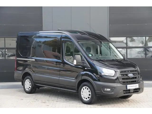 Ford Transit 350 2.0 TDCI L2H2 Trend 130pk - ACC - Blindspot - Camera - Trekhaak - Opstap - Rijklaar