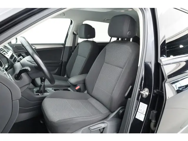 Volkswagen Tiguan Allspace 1.4 150 PK TSI Comfortline | Afn. Trekhaak | 1800KG Trekgewicht | Nav+Car...