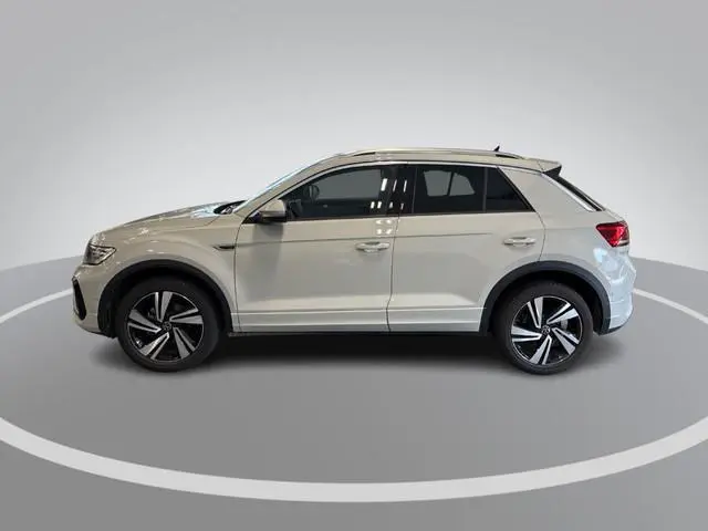 Volkswagen T-Roc 1.5 TSI 150pk DSG R-Line · Camera · Keyless · Dodehoeksensor · Stoelverwarming · AC...