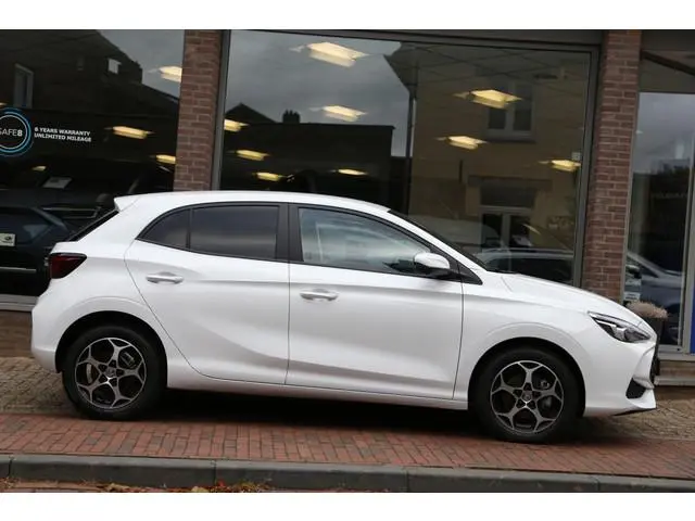 MG MG3 Hybrid+ 1.5 Hybrid+ Luxury Navigatie 360view ACC 