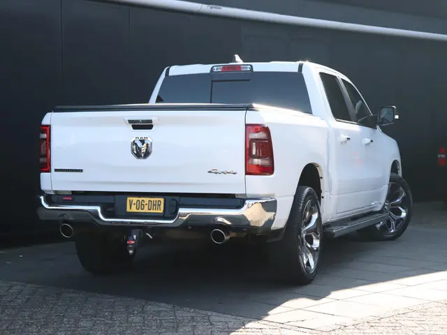 Dodge Ram 1500 5.7 V8 Crew Cab 5'7 MARGE | CAMERA | TREKHAAK | STOEL/STUURVERW. |