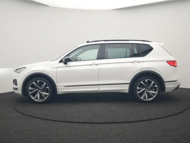 SEAT Tarraco 1.4 TSI e-Hybrid PHEV FR Business Intense 245pk Dealer O.H | Trekhaak Af Fabriek | Pano...