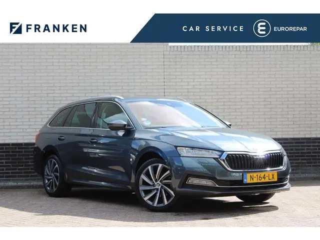 ŠKODA Octavia Combi 1.0 e-TSI Business Edition Plus | Trekhaak | Adaptieve cruise | Leder | Stoelver...