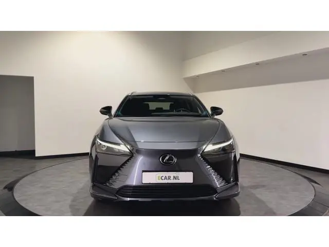 Lexus RZ