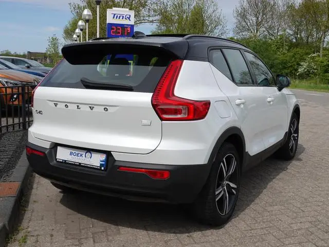 Volvo XC40 1.5 T4 Recharge R-Design VOL LEER | PANO | 360° CAM | HARMAN-KARDON